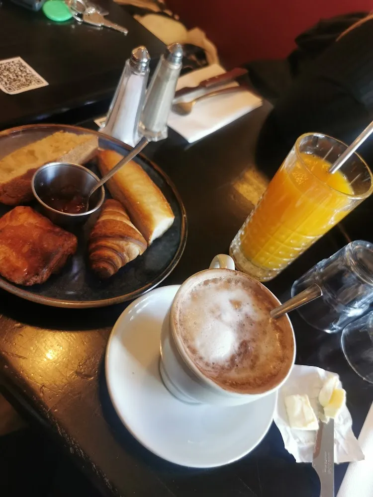 Café Très Gourmand